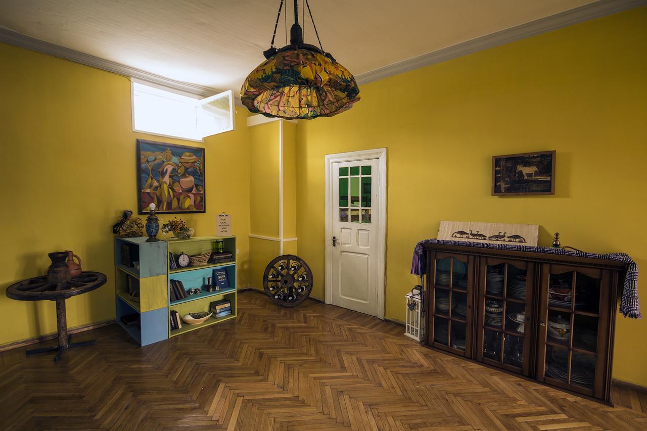 Royz Hostel Tbilisi Zewnętrze zdjęcie